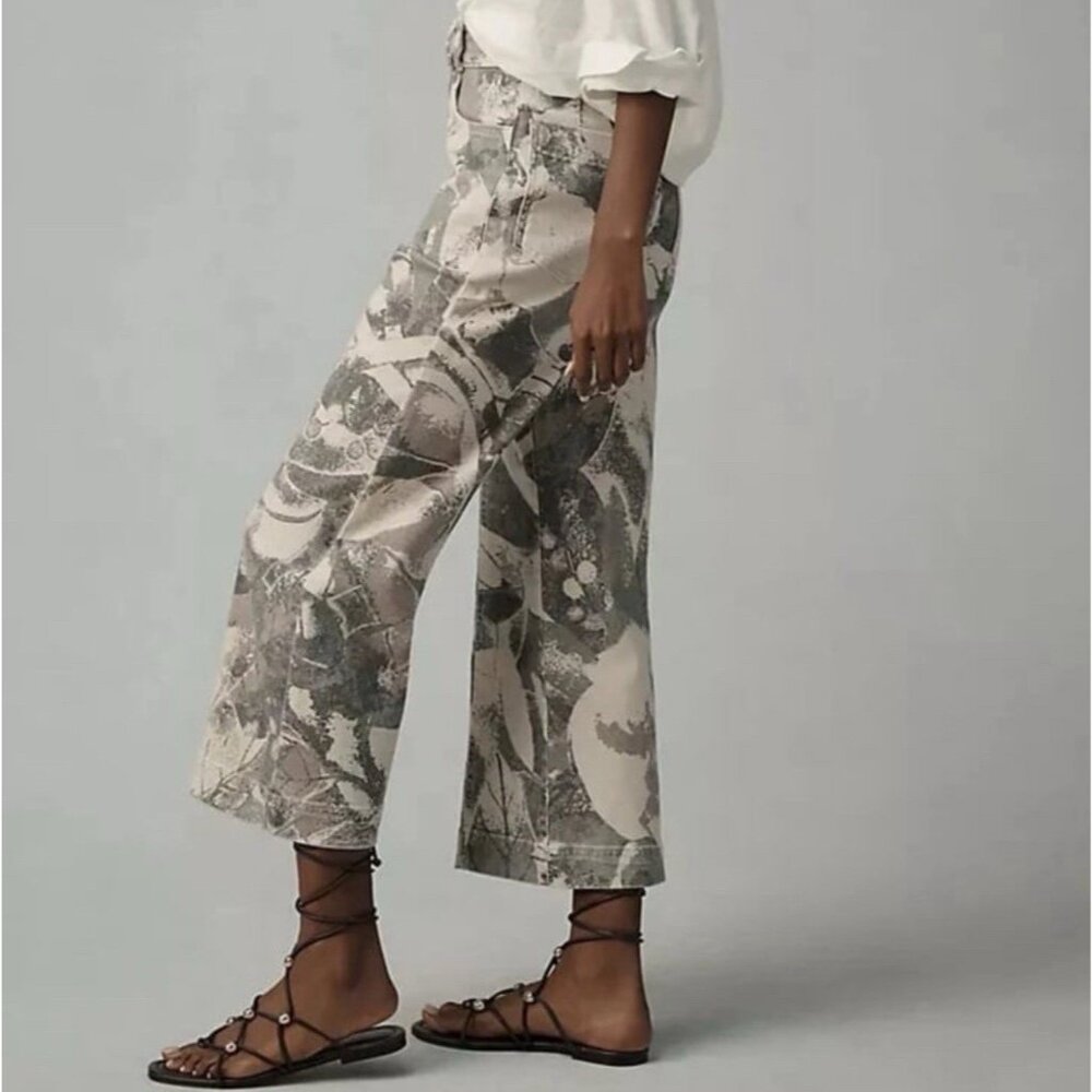 Pilcro Gray and Cream Abstract Women's Flare Jeans - Picture 4 of 12